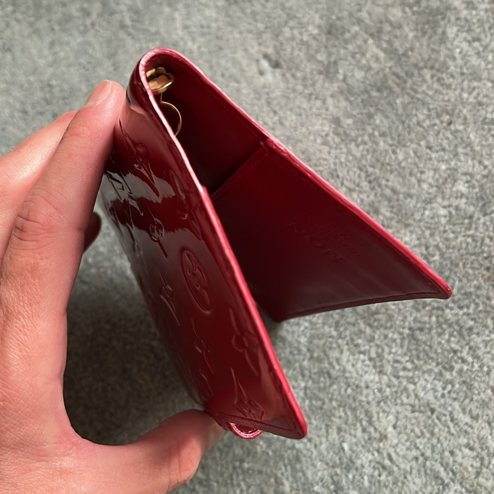 Louis Vuitton Authentic Red Vernis PM Agenda LIKE NEW - Picture 9 of 10